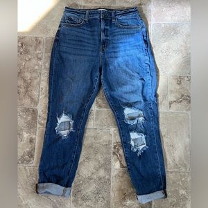 Willow Root, distressed boyfriend jeans.